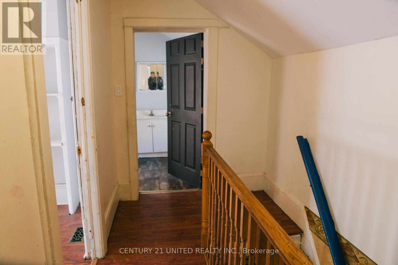 299 Sherbrooke Street, Peterborough Central, Ontario  K9J 2N7 - Photo 11 - X12038780