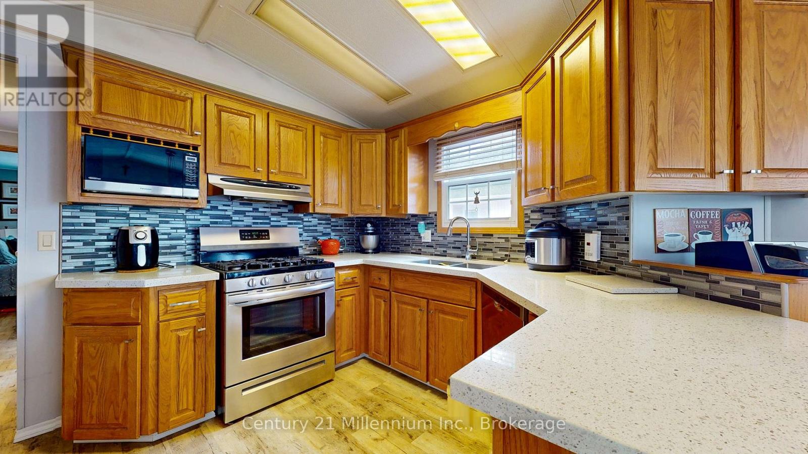 3 St James Place, Wasaga Beach, Ontario  L9Z 3A8 - Photo 13 - S12038736