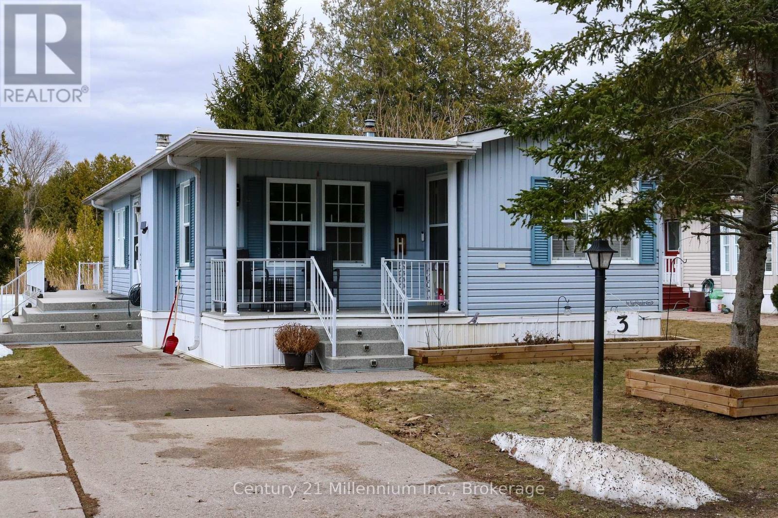 3 St James Place, Wasaga Beach, Ontario  L9Z 3A8 - Photo 2 - S12038736