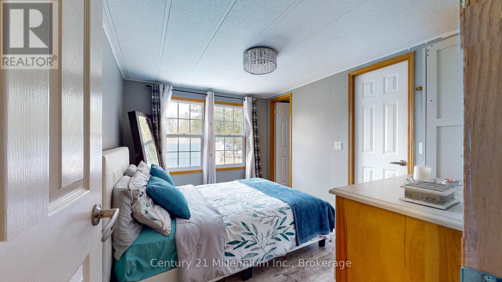 3 St James Place, Wasaga Beach, Ontario  L9Z 3A8 - Photo 29 - S12038736