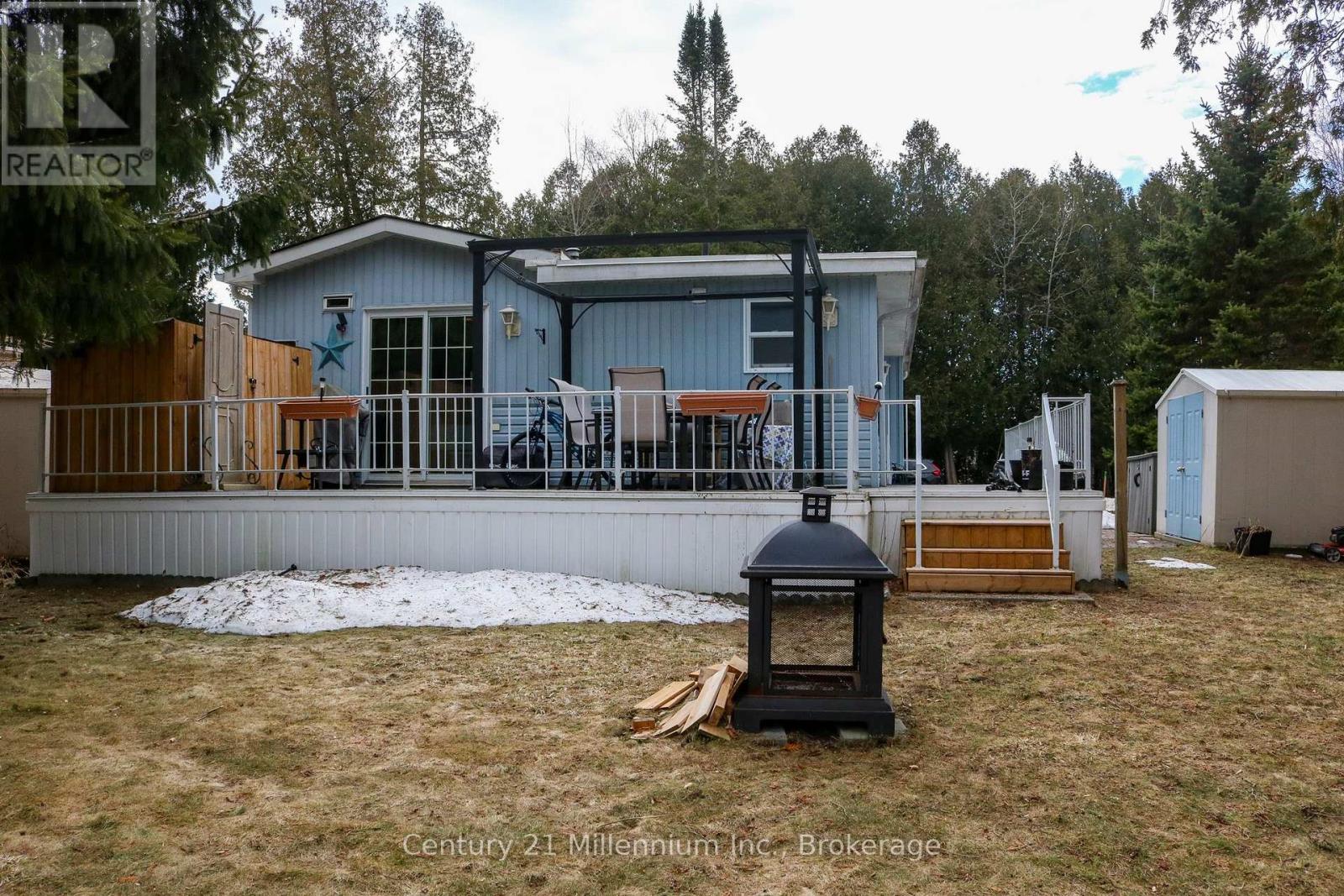 3 St James Place, Wasaga Beach, Ontario  L9Z 3A8 - Photo 37 - S12038736