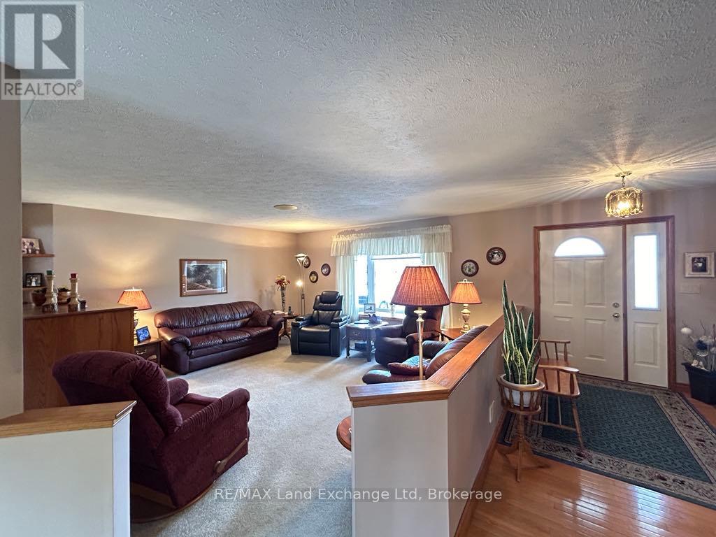 881 Bruce Road 6, South Bruce, Ontario  N0G 2S0 - Photo 14 - X12038761