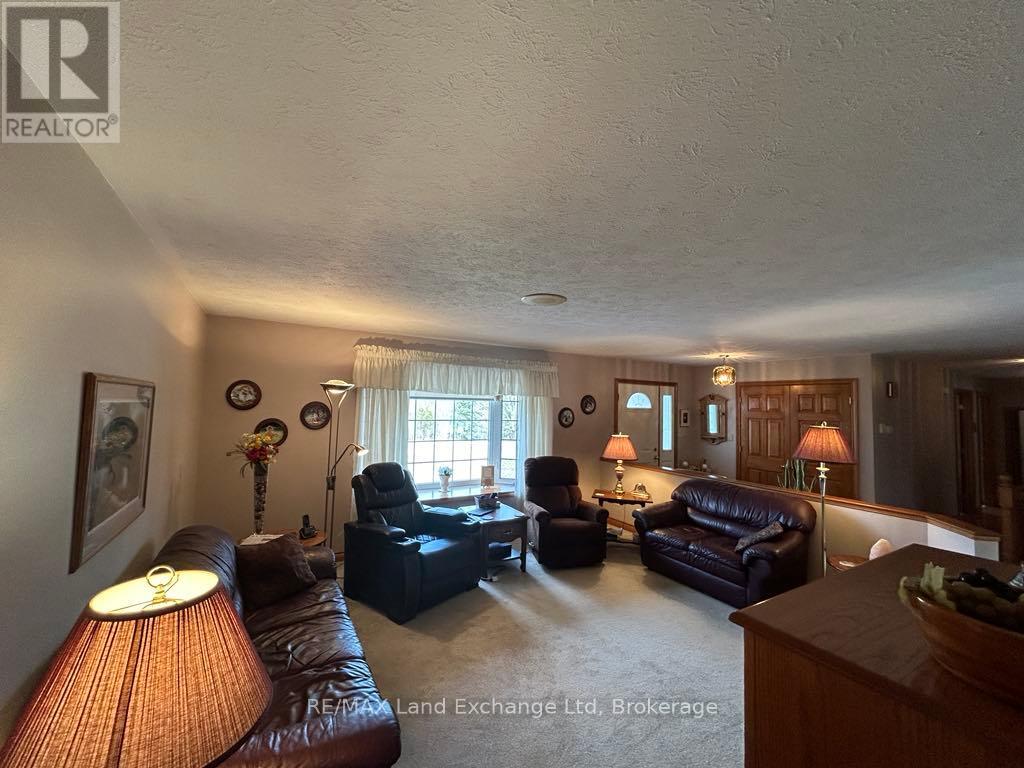 881 Bruce Road 6, South Bruce, Ontario  N0G 2S0 - Photo 15 - X12038761