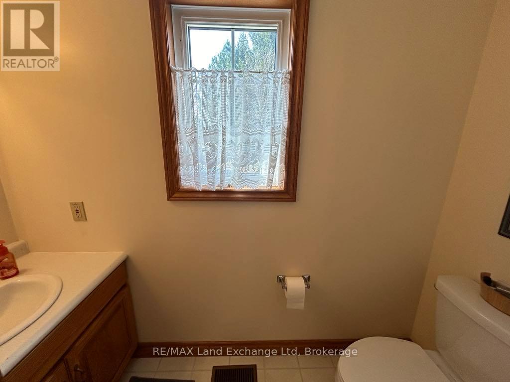 881 Bruce Road 6, South Bruce, Ontario  N0G 2S0 - Photo 26 - X12038761