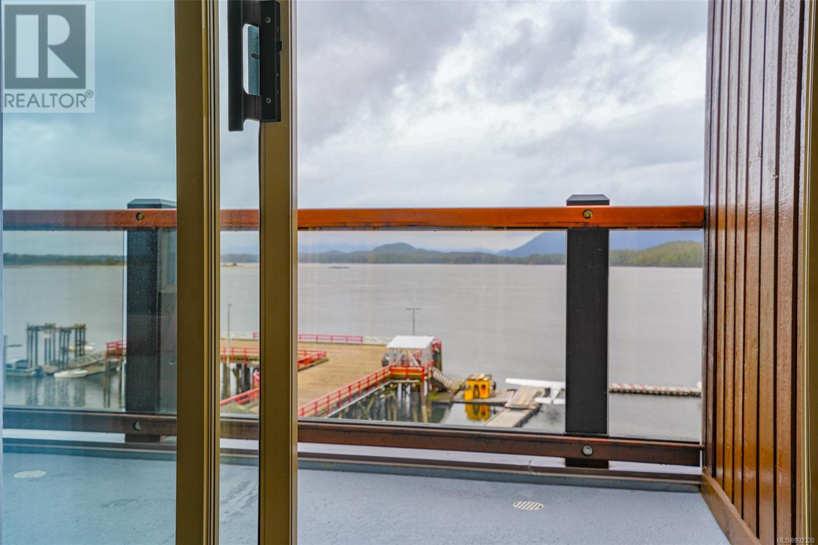 300 Main St, Tofino, British Columbia  V0R 2Z0 - Photo 97 - 992320