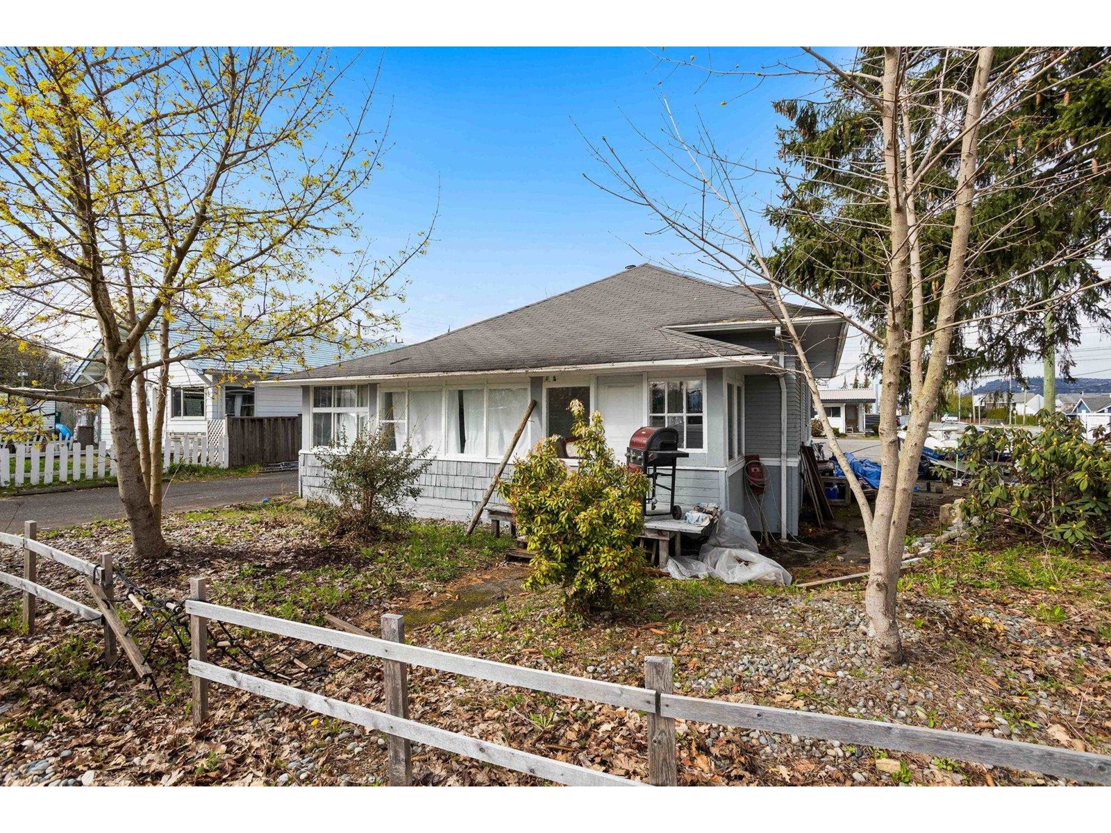 Property at 34595 2 AVENUE image 1