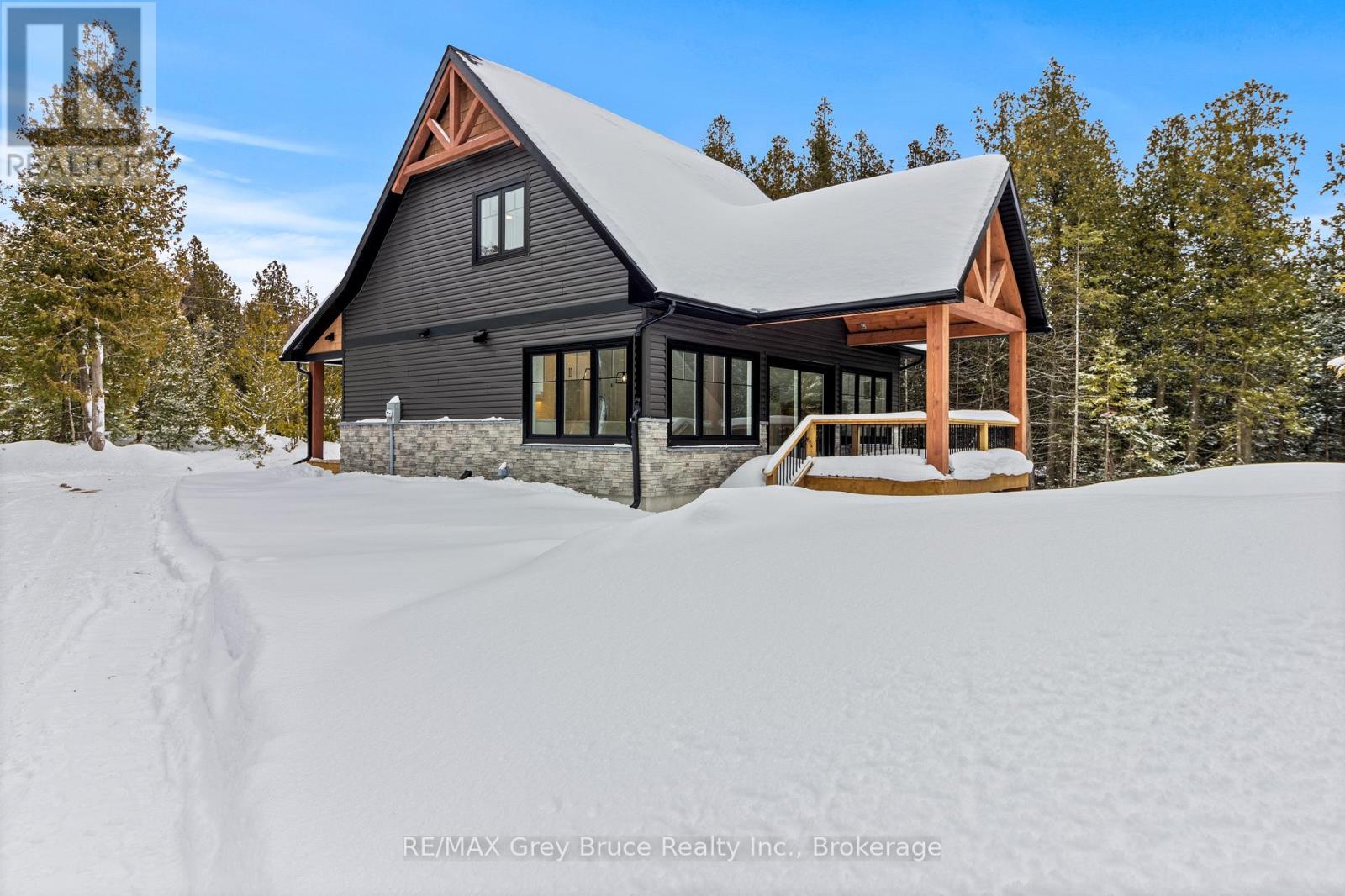 351 Eagle Road, Northern Bruce Peninsula, Ontario  N0H 2R0 - Photo 34 - X12006239