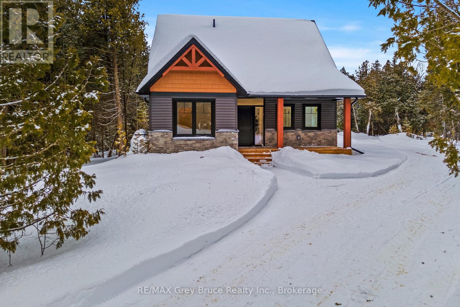 351 Eagle Road, Northern Bruce Peninsula, Ontario  N0H 2R0 - Photo 5 - X12006239