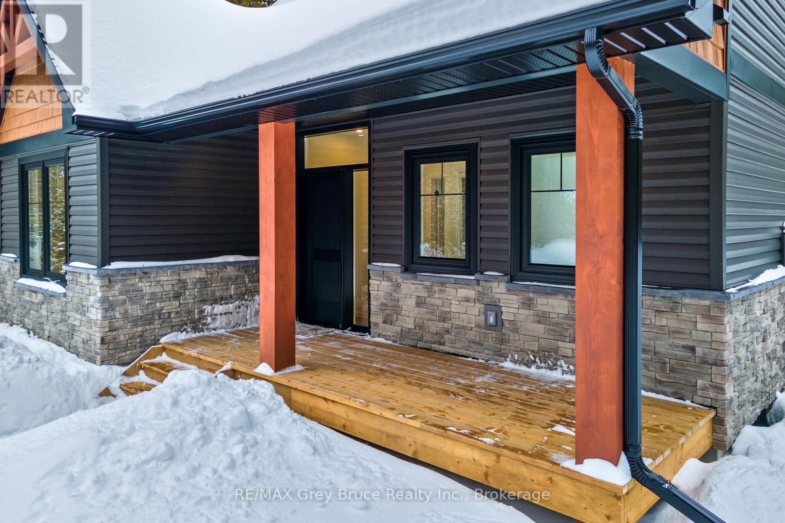 351 Eagle Road, Northern Bruce Peninsula, Ontario  N0H 2R0 - Photo 7 - X12006239