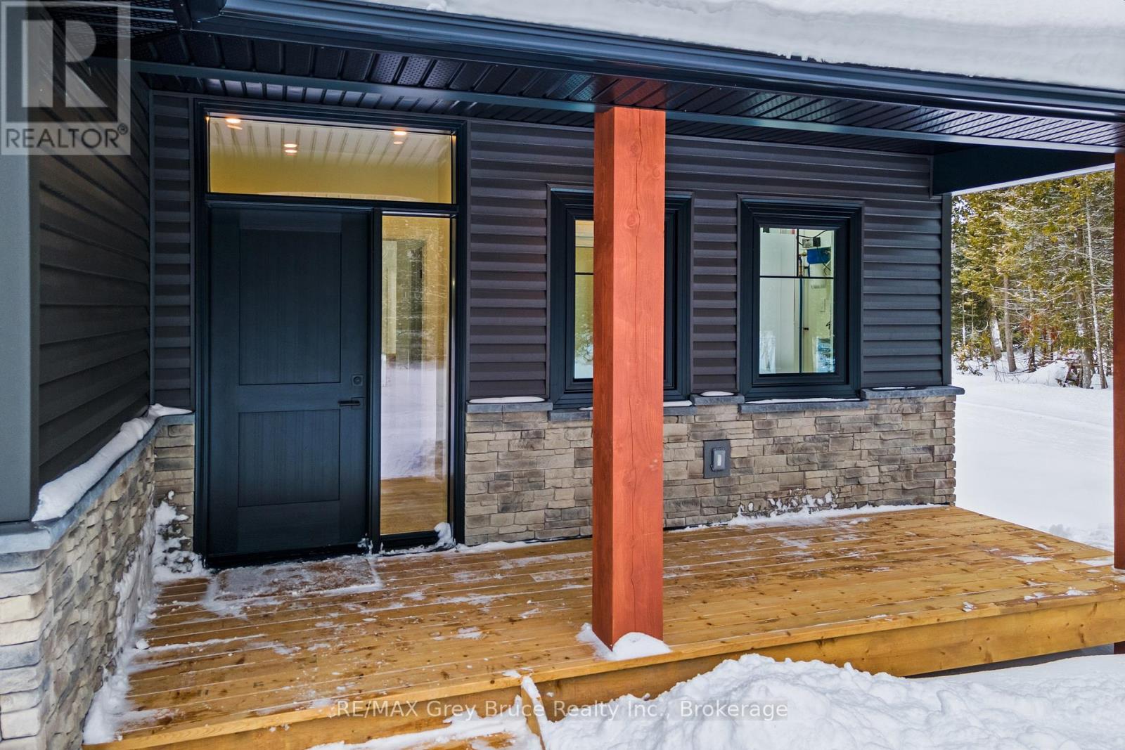 351 Eagle Road, Northern Bruce Peninsula, Ontario  N0H 2R0 - Photo 8 - X12006239
