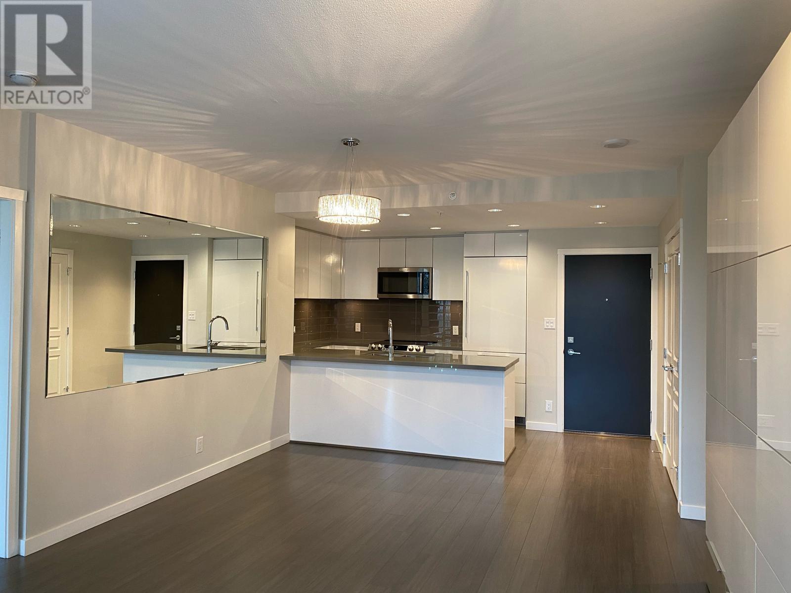Property at 609 3093 WINDSOR GATE image 5