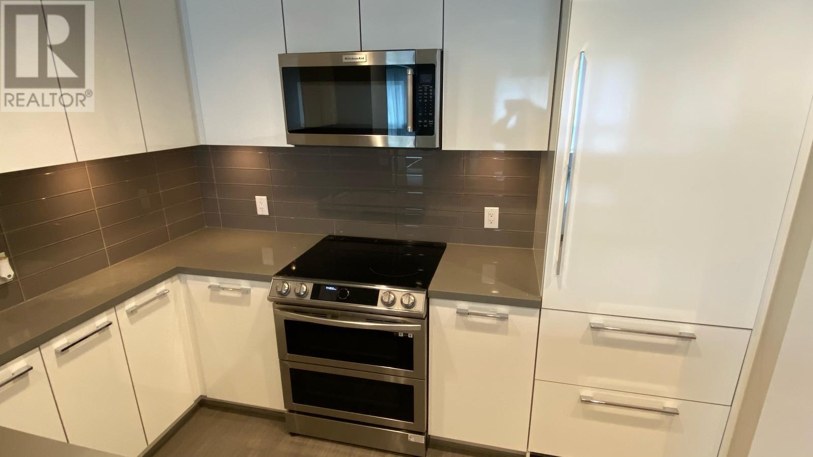 609 3093 Windsor Gate, Coquitlam, British Columbia  V3B 0N2 - Photo 6 - R2981266