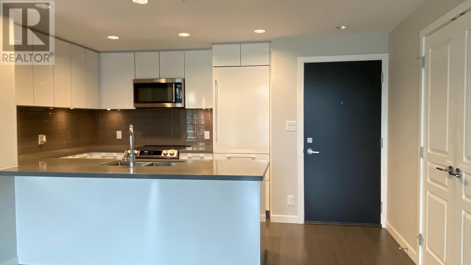 609 3093 Windsor Gate, Coquitlam, British Columbia  V3B 0N2 - Photo 7 - R2981266