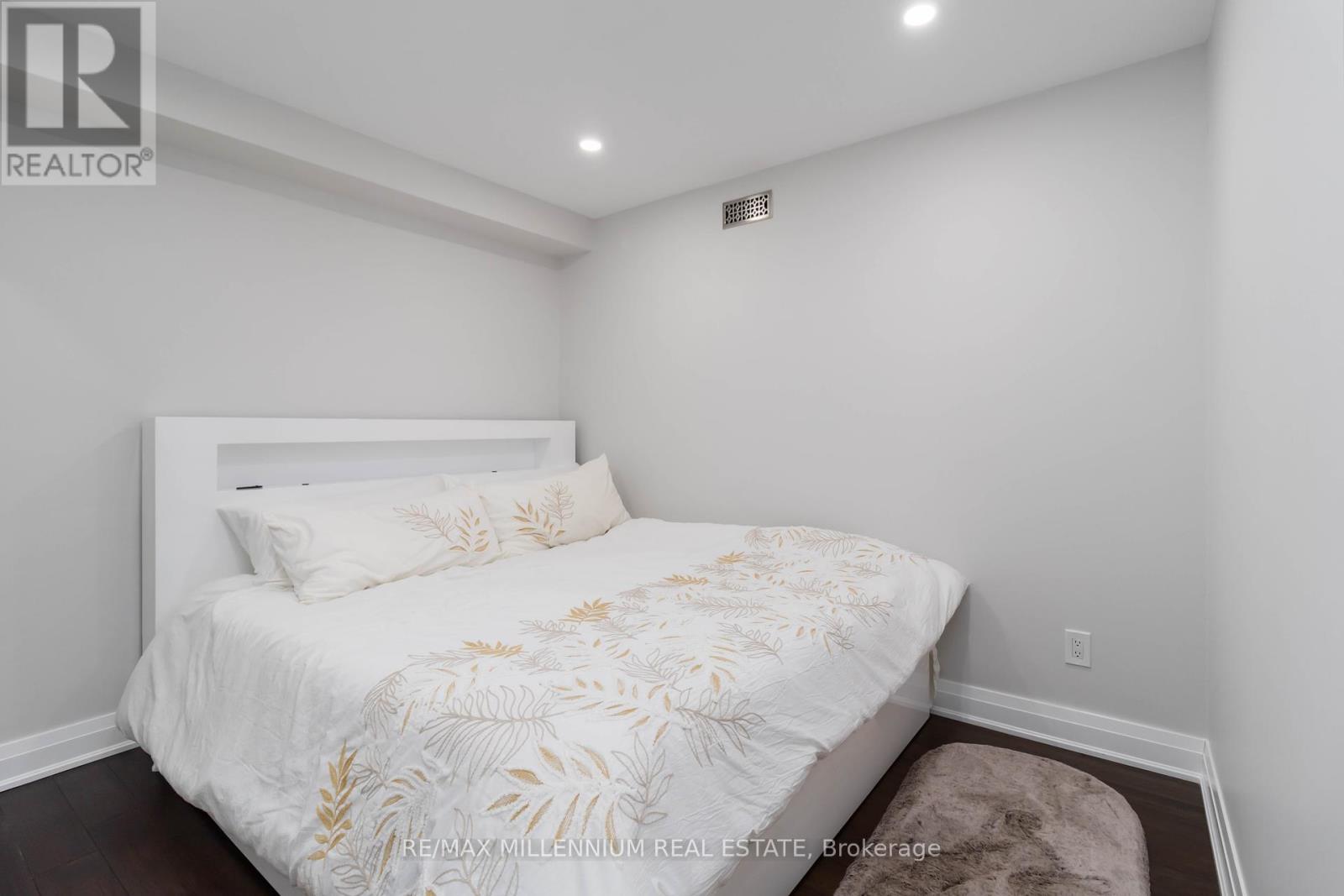 5545 Churchill Meadows Boulevard, Mississauga, Ontario  L5M 6M8 - Photo 38 - W12038820