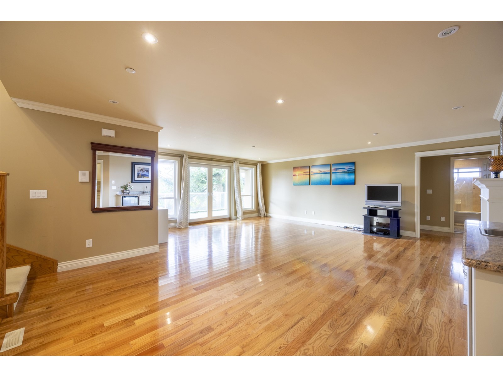 1353 Everall Street, White Rock, British Columbia  V4B 3S7 - Photo 12 - R2980846
