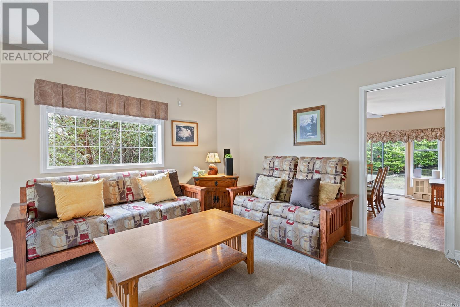 Property at 6625 Green Acres Way image 5