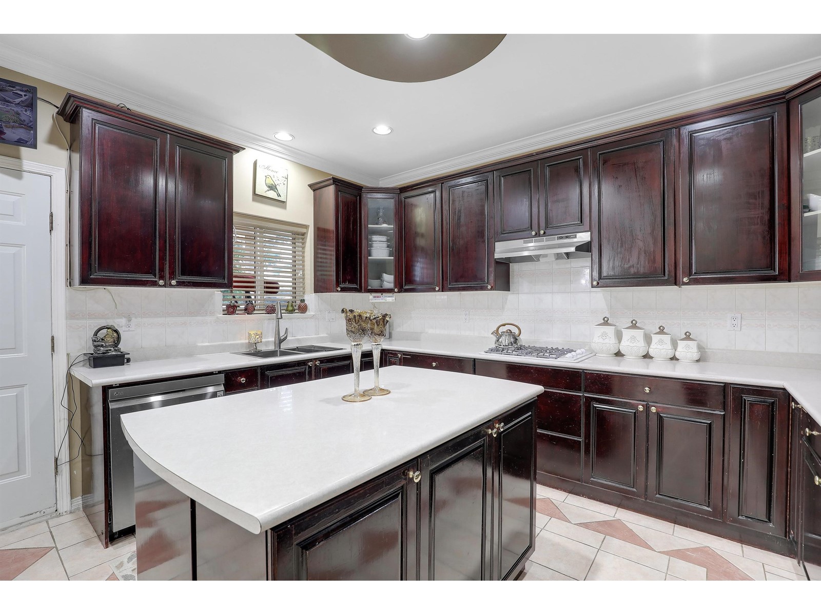 6125 132a Street, Surrey, British Columbia  V3X 3J6 - Photo 17 - R2981010