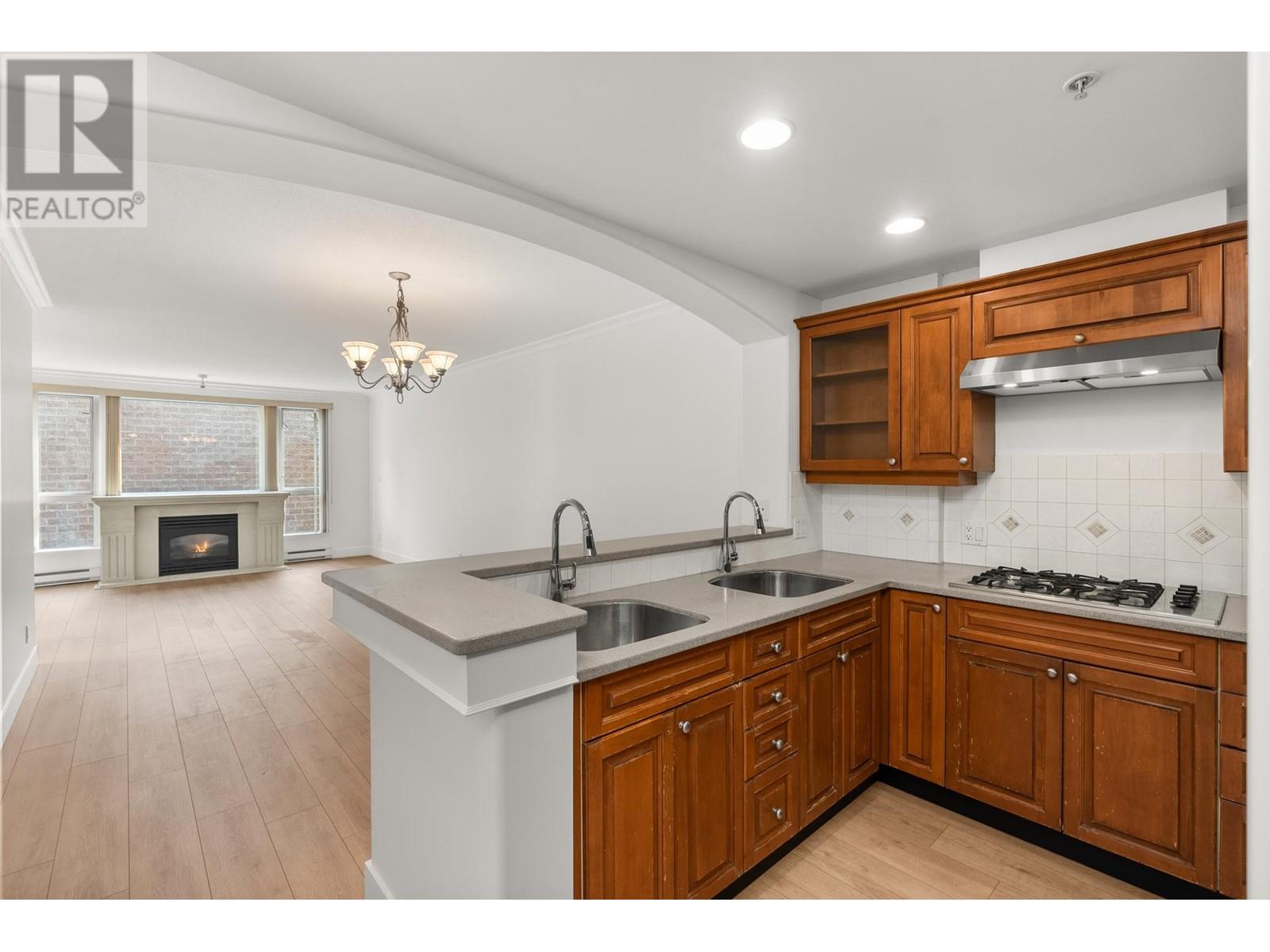 210 5770 Oak Street, Vancouver, British Columbia  V6M 2V9 - Photo 8 - R2981283