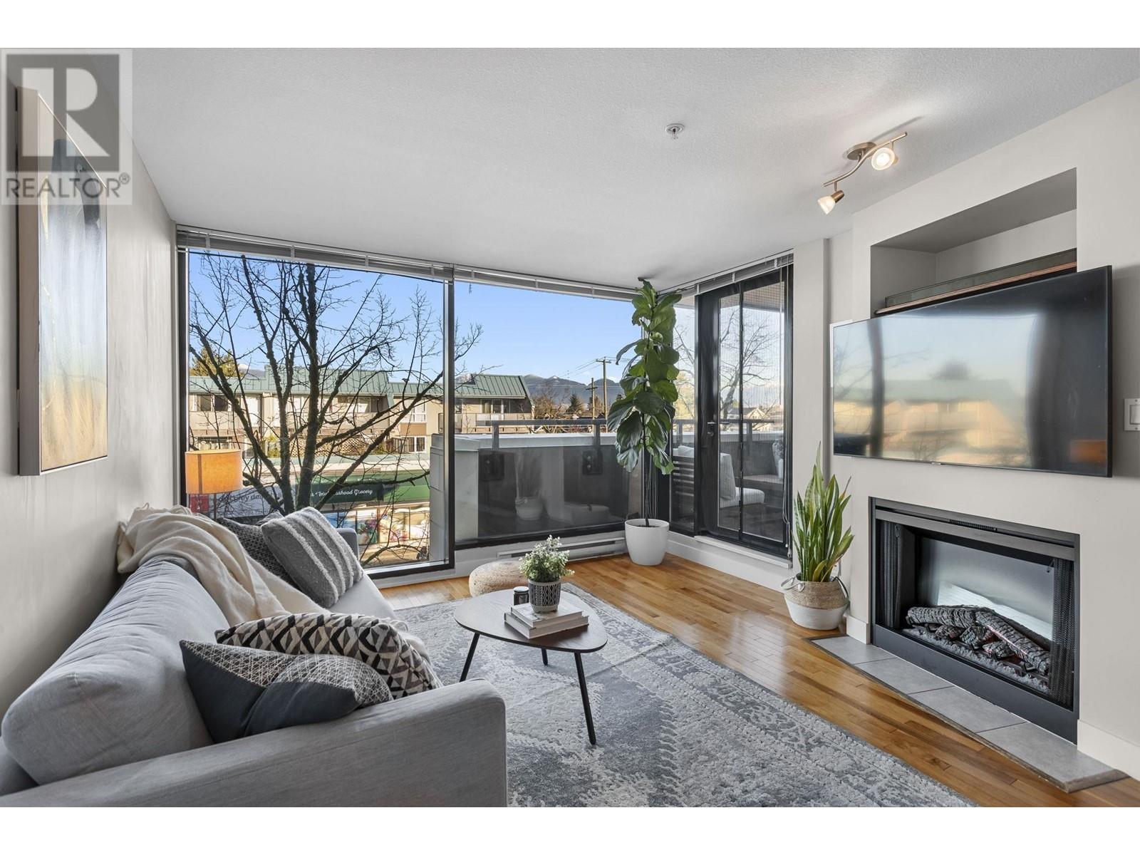 307 2525 Blenheim Street, Vancouver, British Columbia  V6K 4W6 - Photo 1 - R2981289