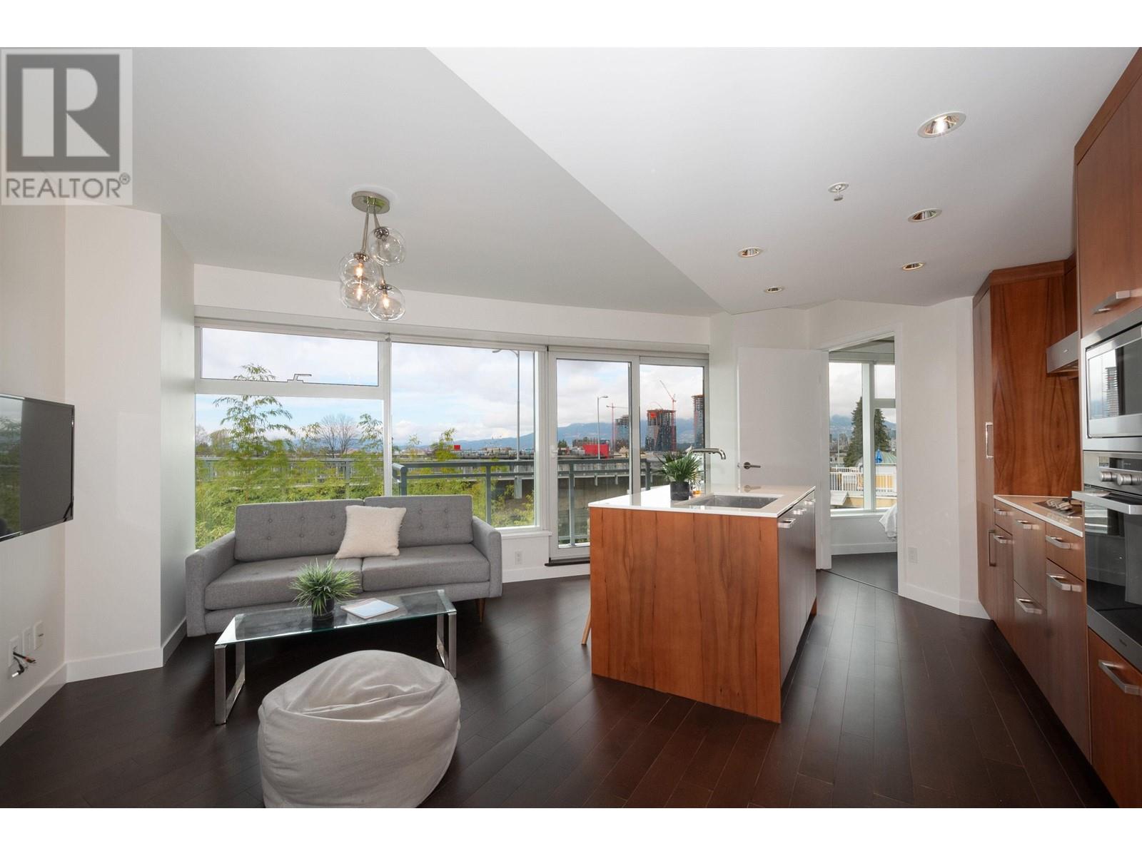 503 1565 W 6th Avenue, Vancouver, British Columbia  V6J 1R1 - Photo 2 - R2981319