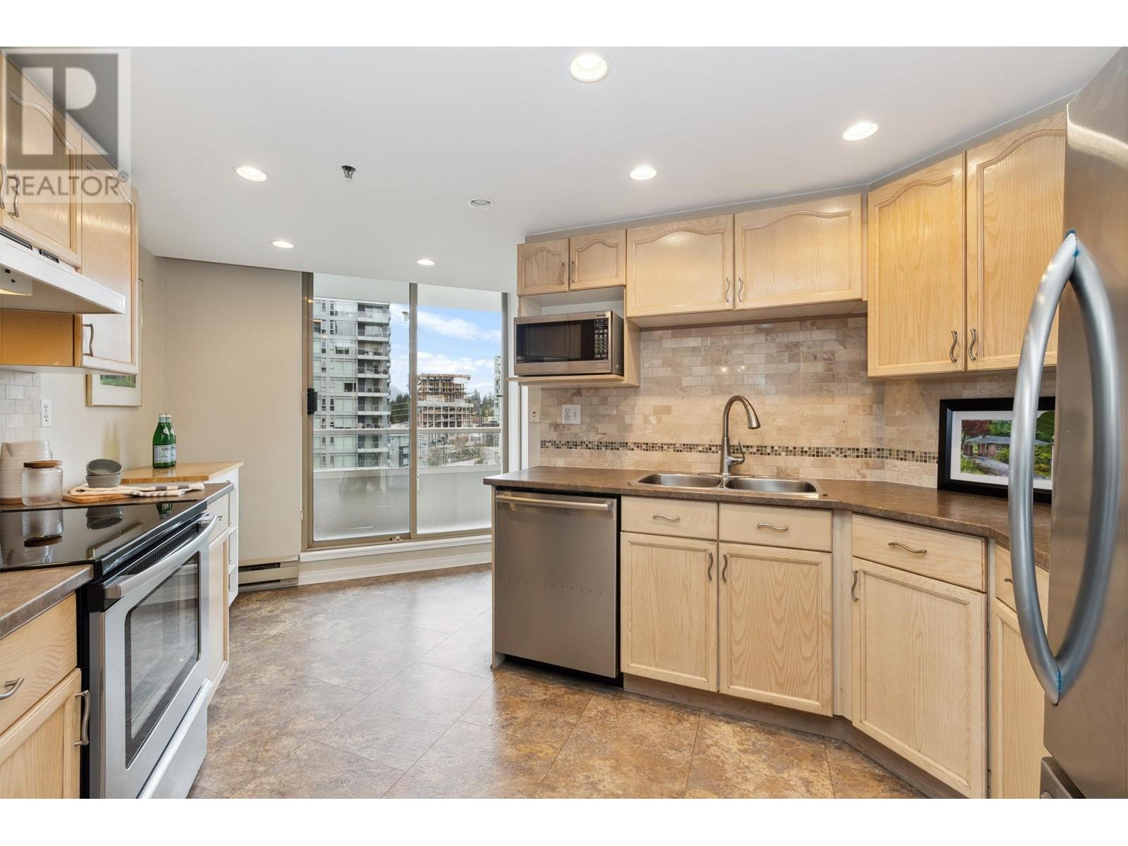 703 728 Farrow Street, Coquitlam, British Columbia  V3J 3S6 - Photo 11 - R2981322