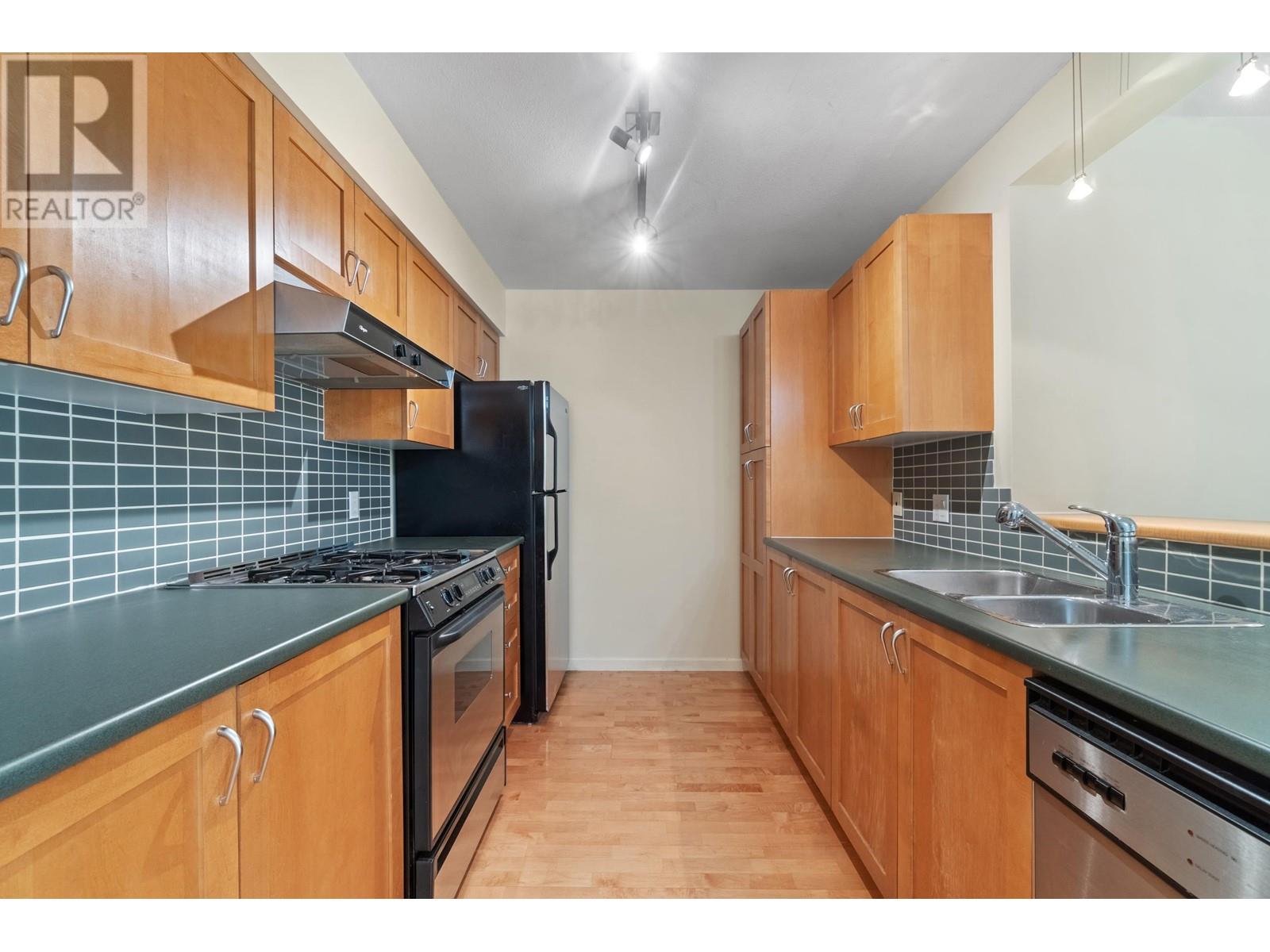 211 2161 W 12th Avenue, Vancouver, British Columbia  V6K 4S7 - Photo 15 - R2981324
