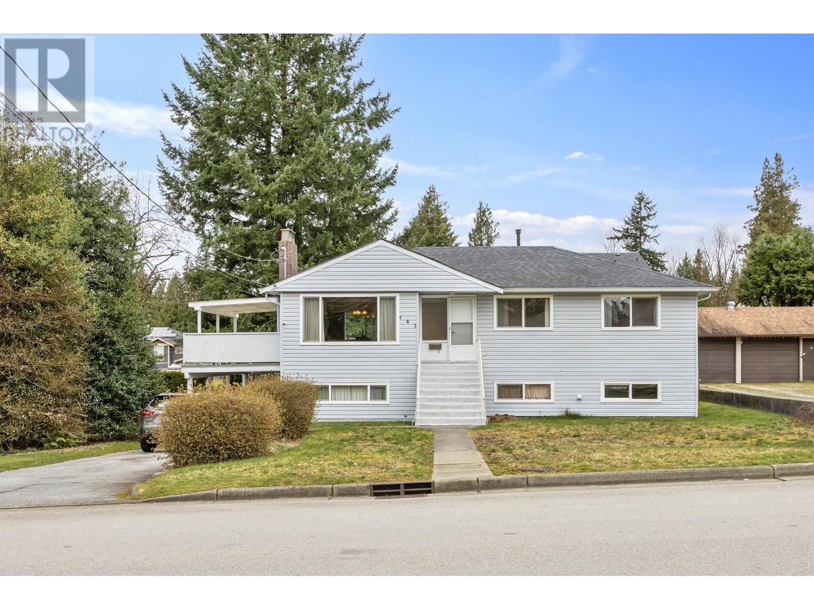 462 MIDVALE STREET, coquitlam, British Columbia