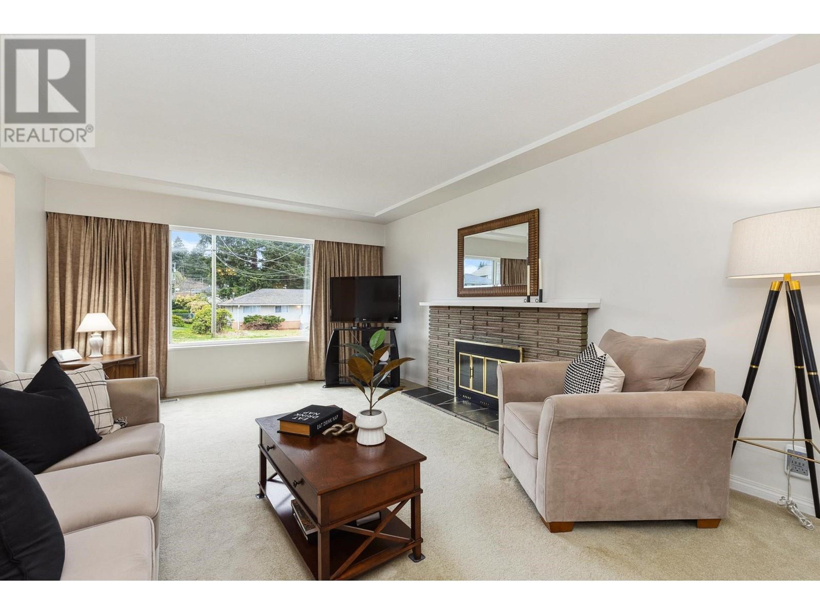 462 Midvale Street, Coquitlam, British Columbia  V3K 5H6 - Photo 4 - R2981301