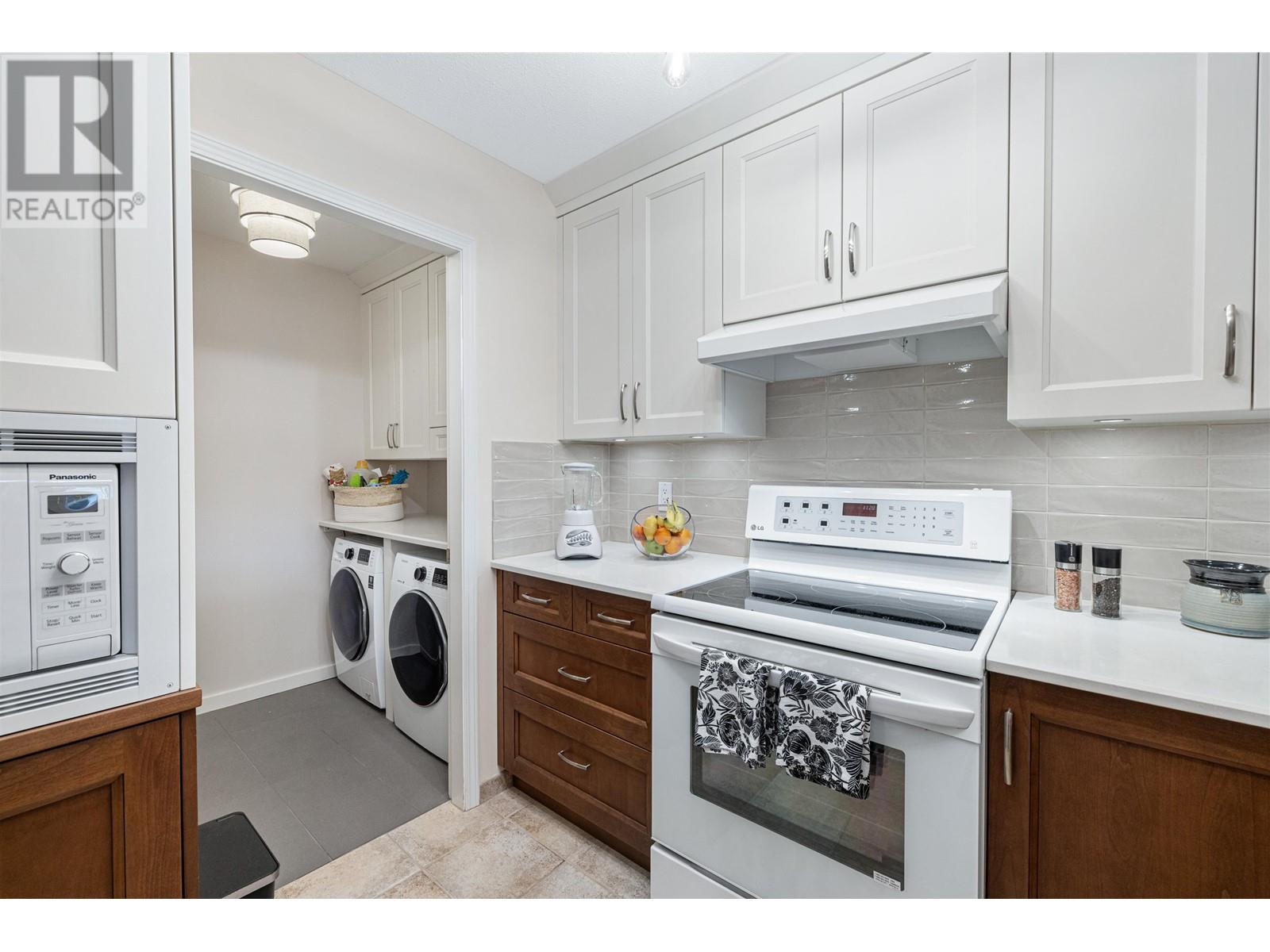 307 1050 Bowron Court, North Vancouver, British Columbia  V7H 2X6 - Photo 6 - R2966176