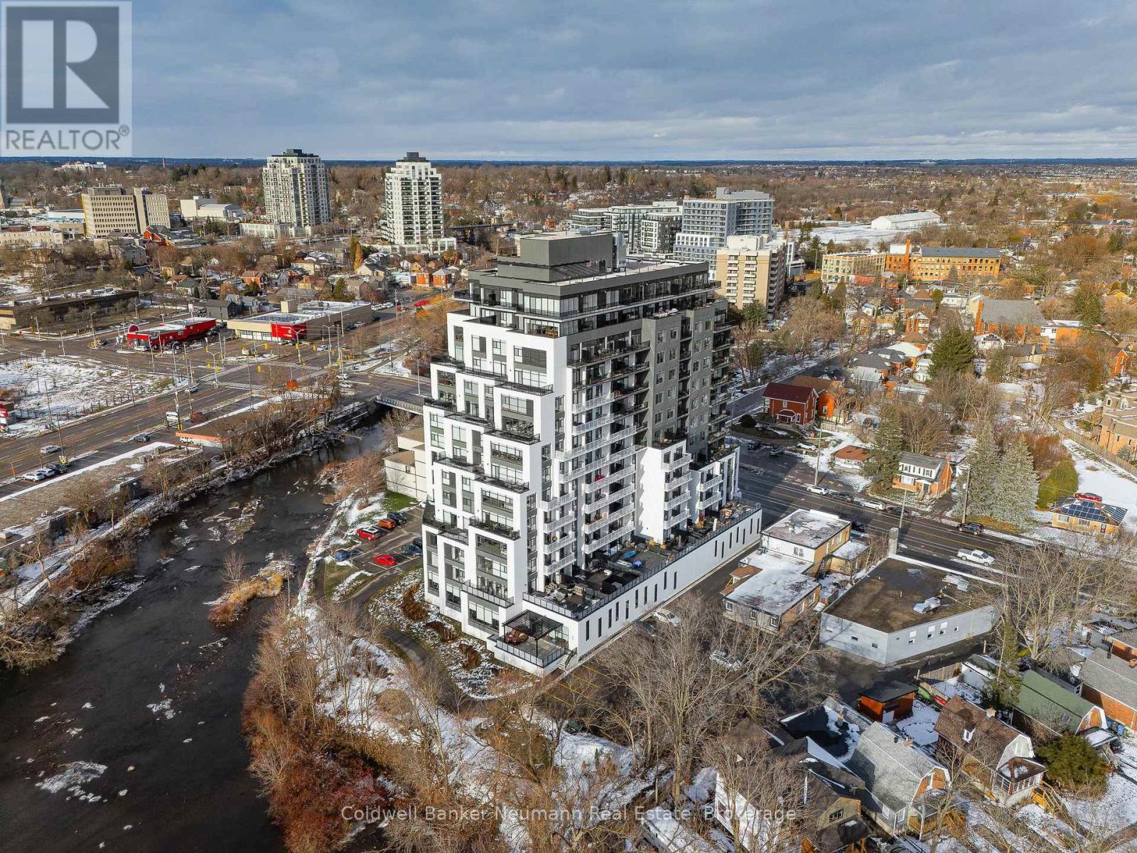 Property at 101 - 71 WYNDHAM STREET S image 1