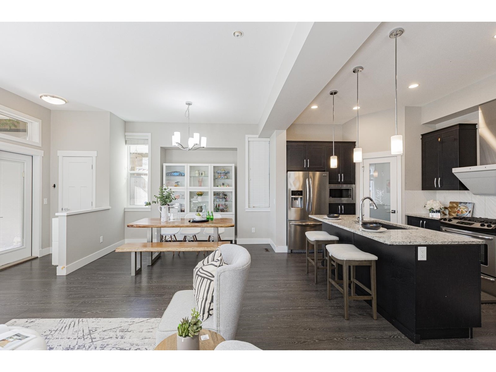 15858 29a Avenue, Surrey, British Columbia  V3Z 0N4 - Photo 6 - R2981375