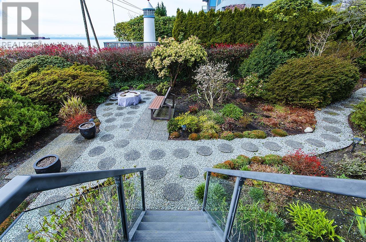 203 2108 Argyle Avenue, West Vancouver, British Columbia  V7V 1A4 - Photo 33 - R2981137