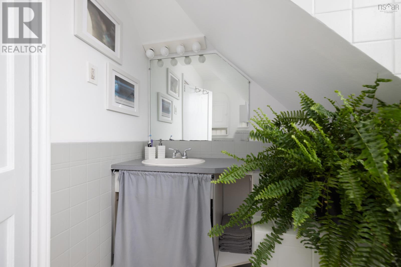 6430 London Street, Halifax, Nova Scotia  B3L 1X4 - Photo 20 - 202505700