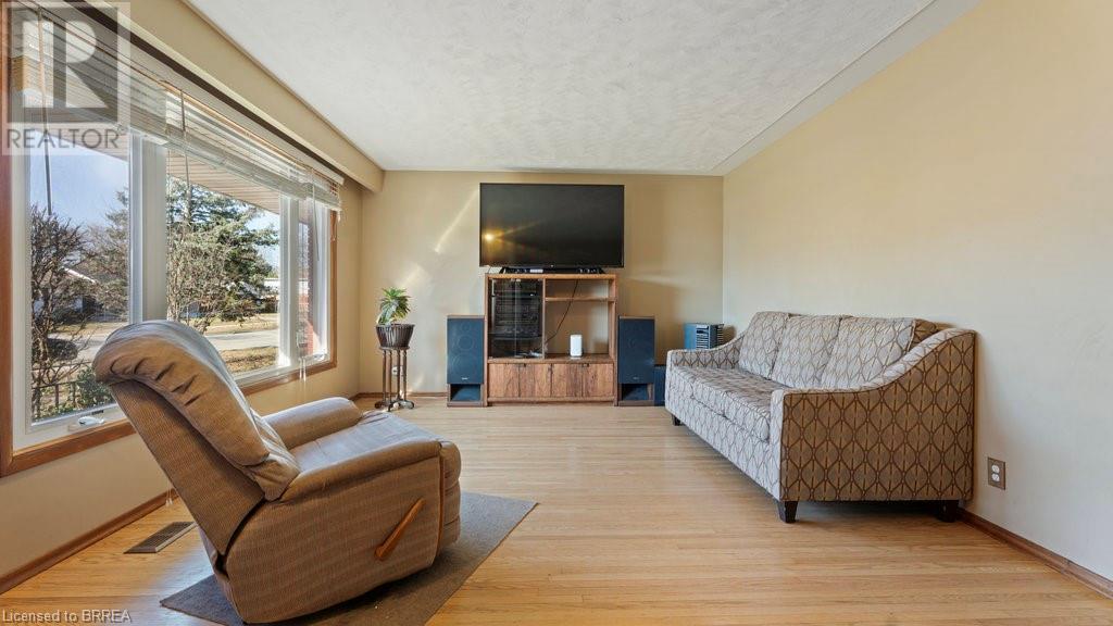 82 Somerset Road, Brantford, Ontario  N3R 5A7 - Photo 12 - 40709750