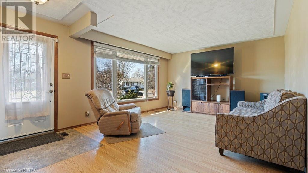 82 Somerset Road, Brantford, Ontario  N3R 5A7 - Photo 13 - 40709750