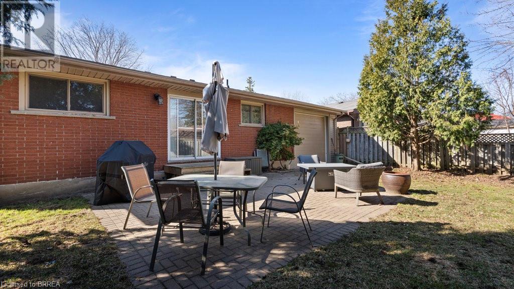 82 Somerset Road, Brantford, Ontario  N3R 5A7 - Photo 30 - 40709750