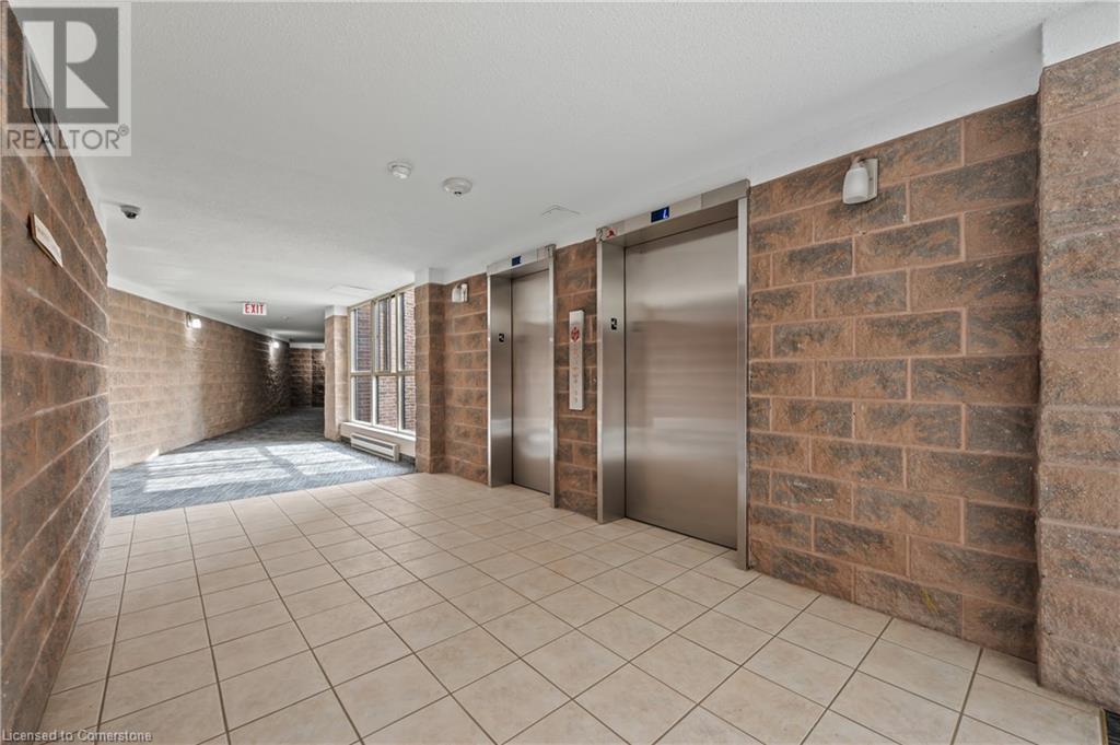 24 Marilyn Drive Unit# 806, Guelph, Ontario  N1H 8E9 - Photo 12 - 40709835