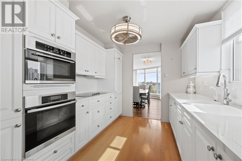 24 Marilyn Drive Unit# 806, Guelph, Ontario  N1H 8E9 - Photo 18 - 40709835