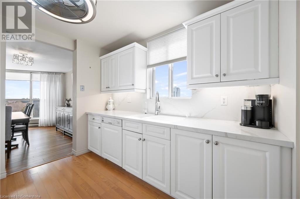 24 Marilyn Drive Unit# 806, Guelph, Ontario  N1H 8E9 - Photo 20 - 40709835