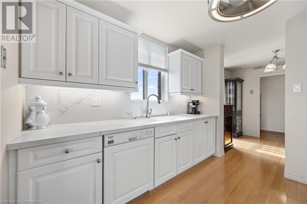 24 Marilyn Drive Unit# 806, Guelph, Ontario  N1H 8E9 - Photo 26 - 40709835