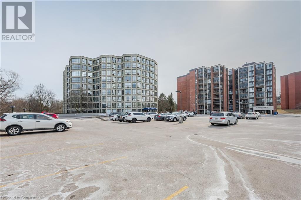 Property at 24 MARILYN Drive Unit# 806 image 4