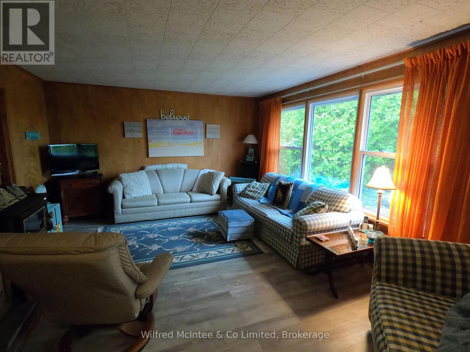 47 Sog Je Wa Sa Drive, Native Leased Lands, Ontario  N0H 2G0 - Photo 11 - X12038940
