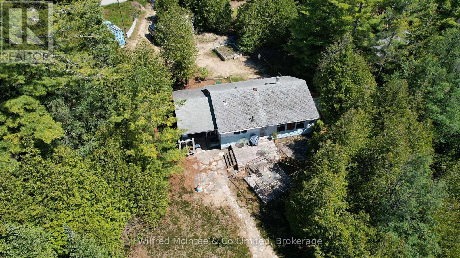 47 Sog Je Wa Sa Drive, Native Leased Lands, Ontario  N0H 2G0 - Photo 2 - X12038940