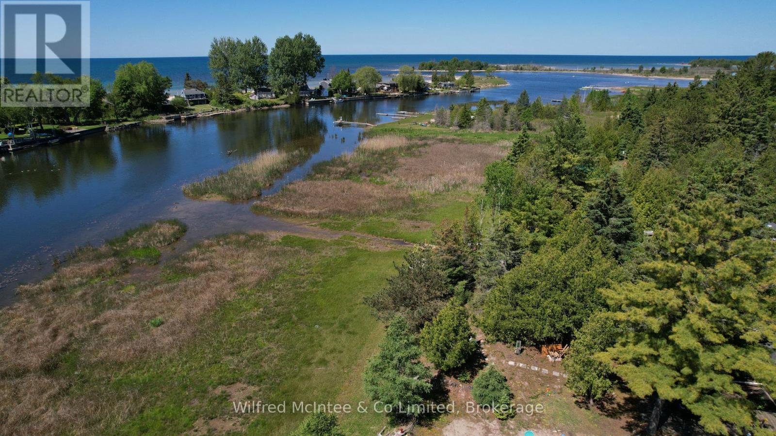 47 Sog Je Wa Sa Drive, Native Leased Lands, Ontario  N0H 2G0 - Photo 6 - X12038940