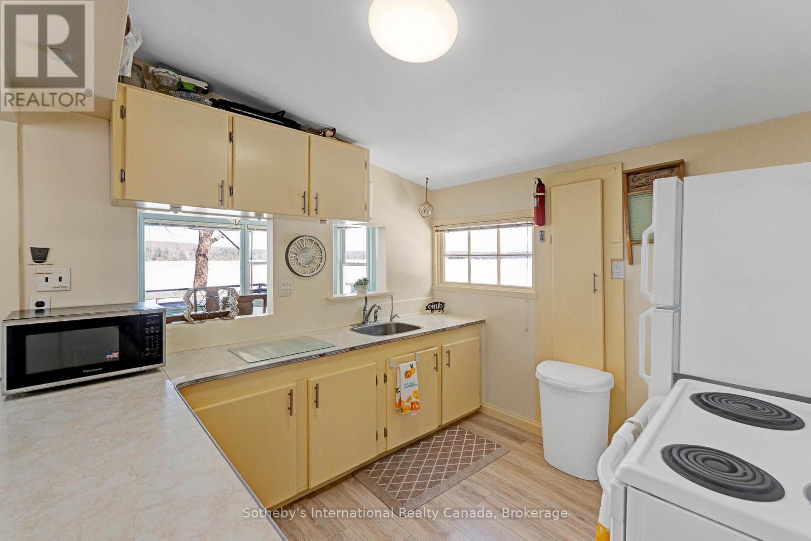 1028 Hillcrest Lane, Algonquin Highlands, Ontario  K0M 1S0 - Photo 15 - X12038942