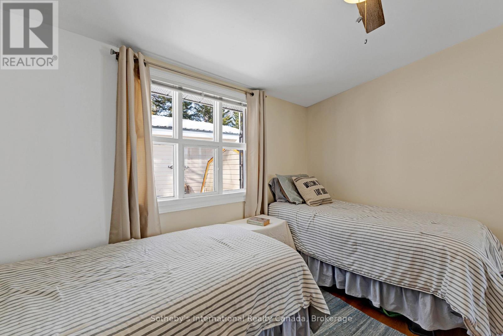 1028 Hillcrest Lane, Algonquin Highlands, Ontario  K0M 1S0 - Photo 22 - X12038942