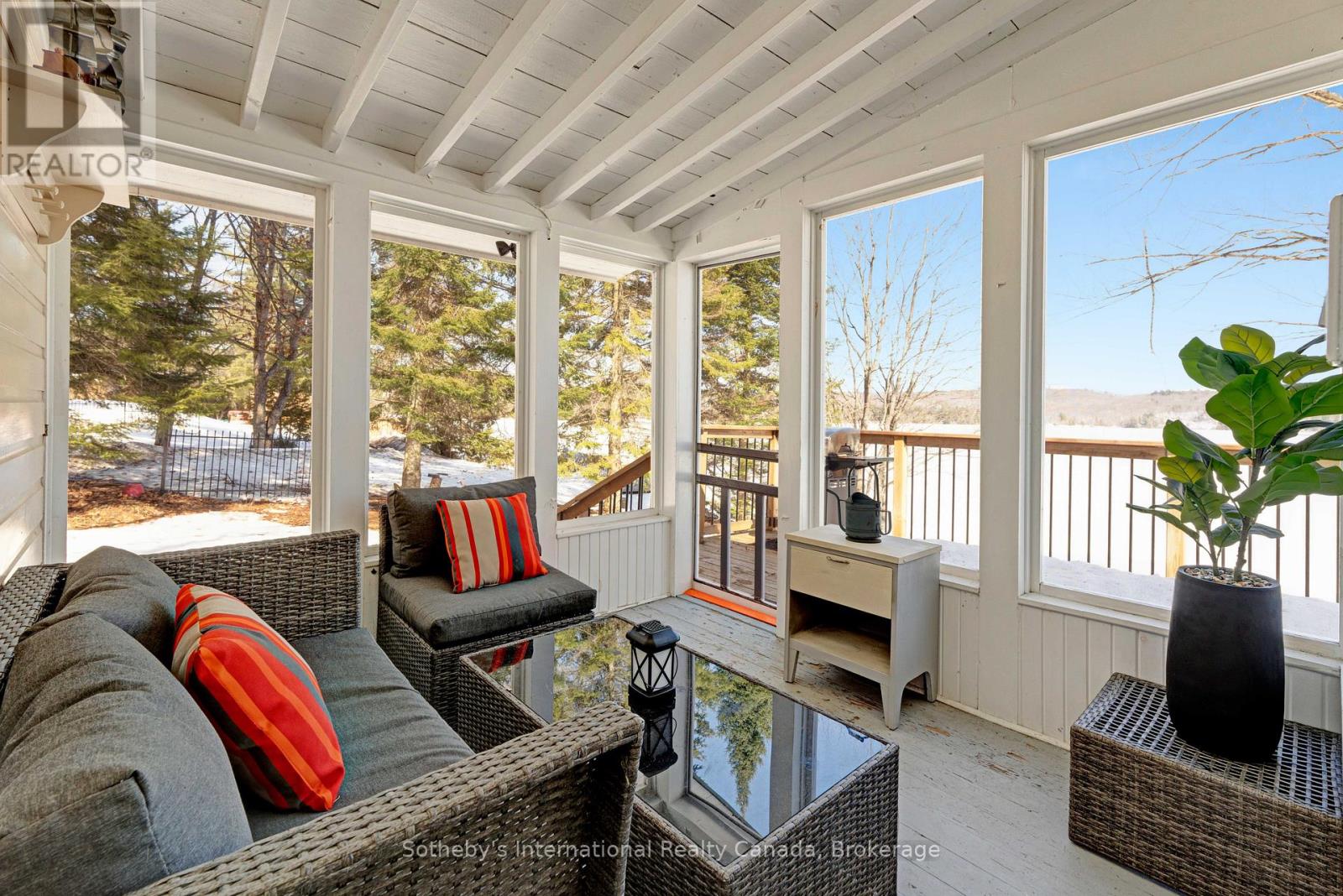 1028 Hillcrest Lane, Algonquin Highlands, Ontario  K0M 1S0 - Photo 26 - X12038942