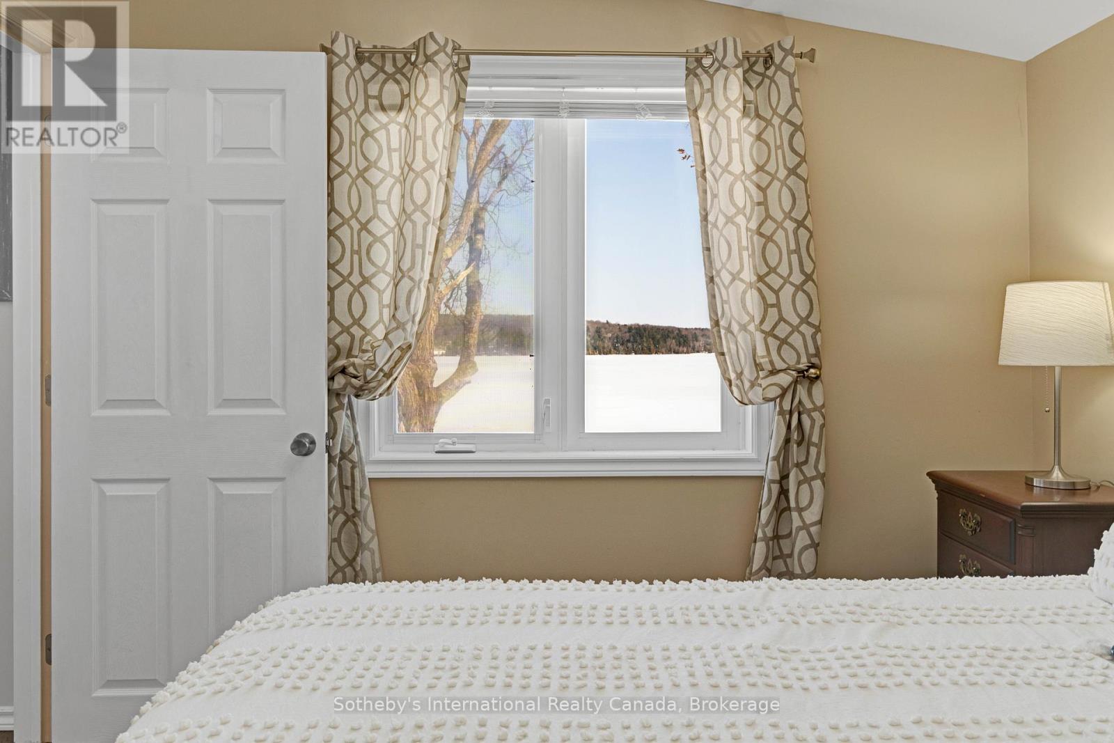 1028 Hillcrest Lane, Algonquin Highlands, Ontario  K0M 1S0 - Photo 37 - X12038942