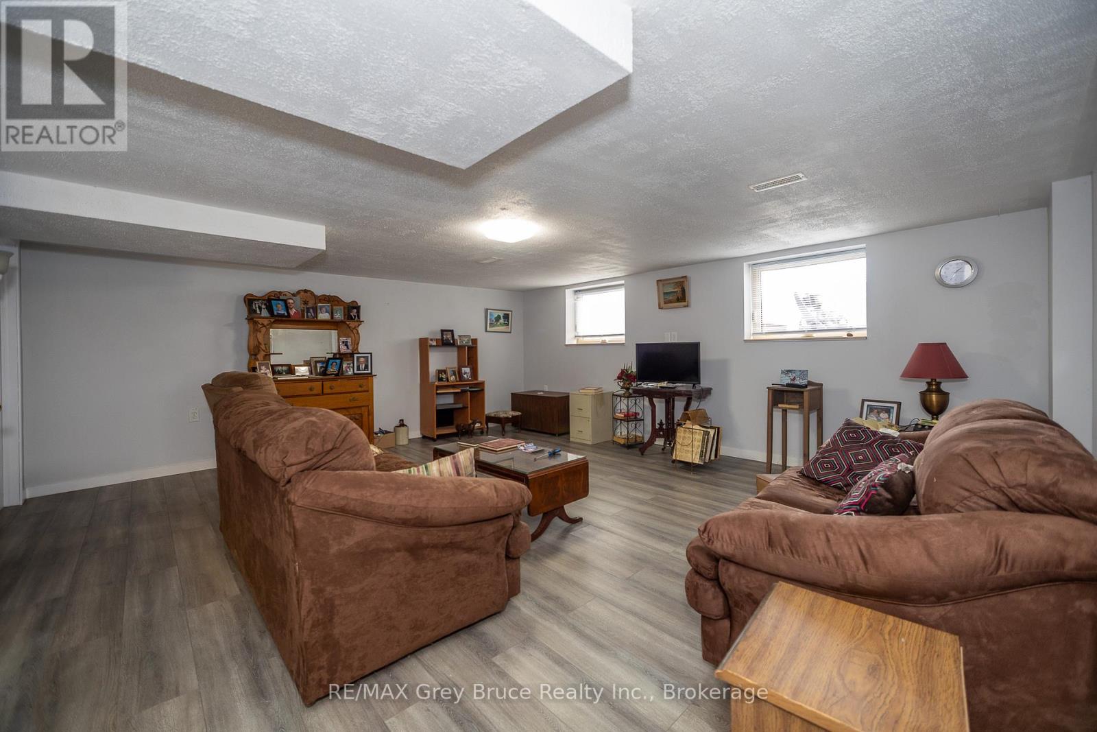 384 Urstadt Street, Georgian Bluffs, Ontario  N4K 6V5 - Photo 17 - X11917444