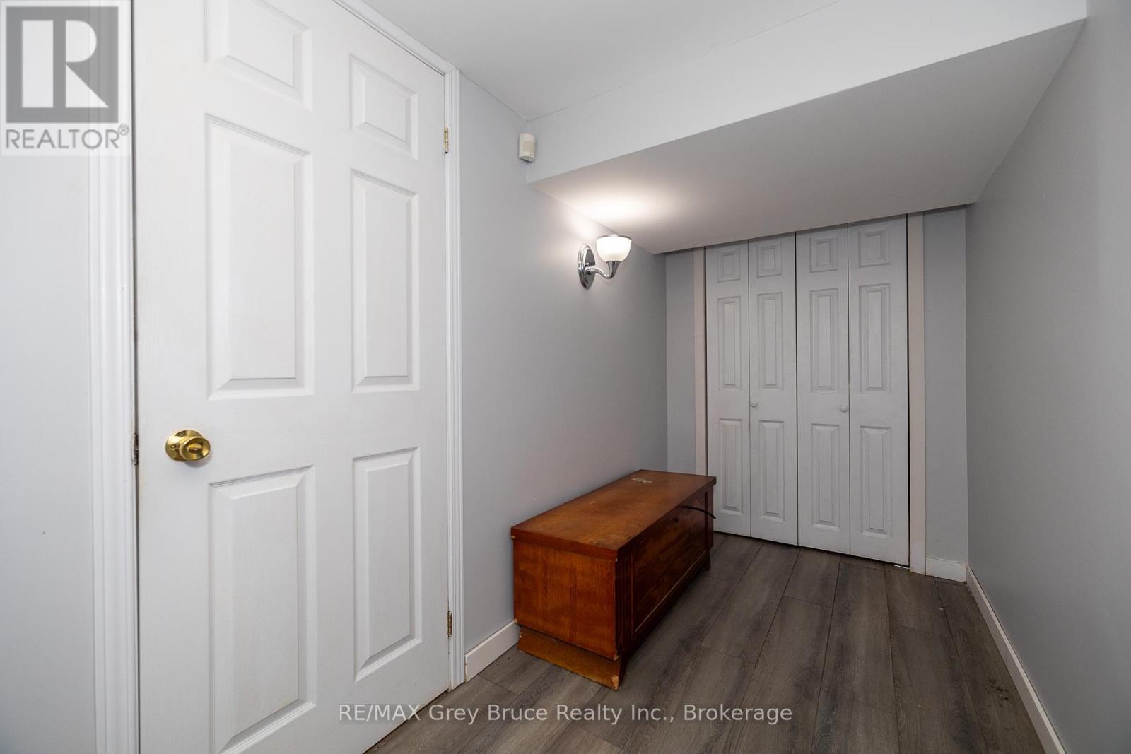 384 Urstadt Street, Georgian Bluffs, Ontario  N4K 6V5 - Photo 22 - X11917444